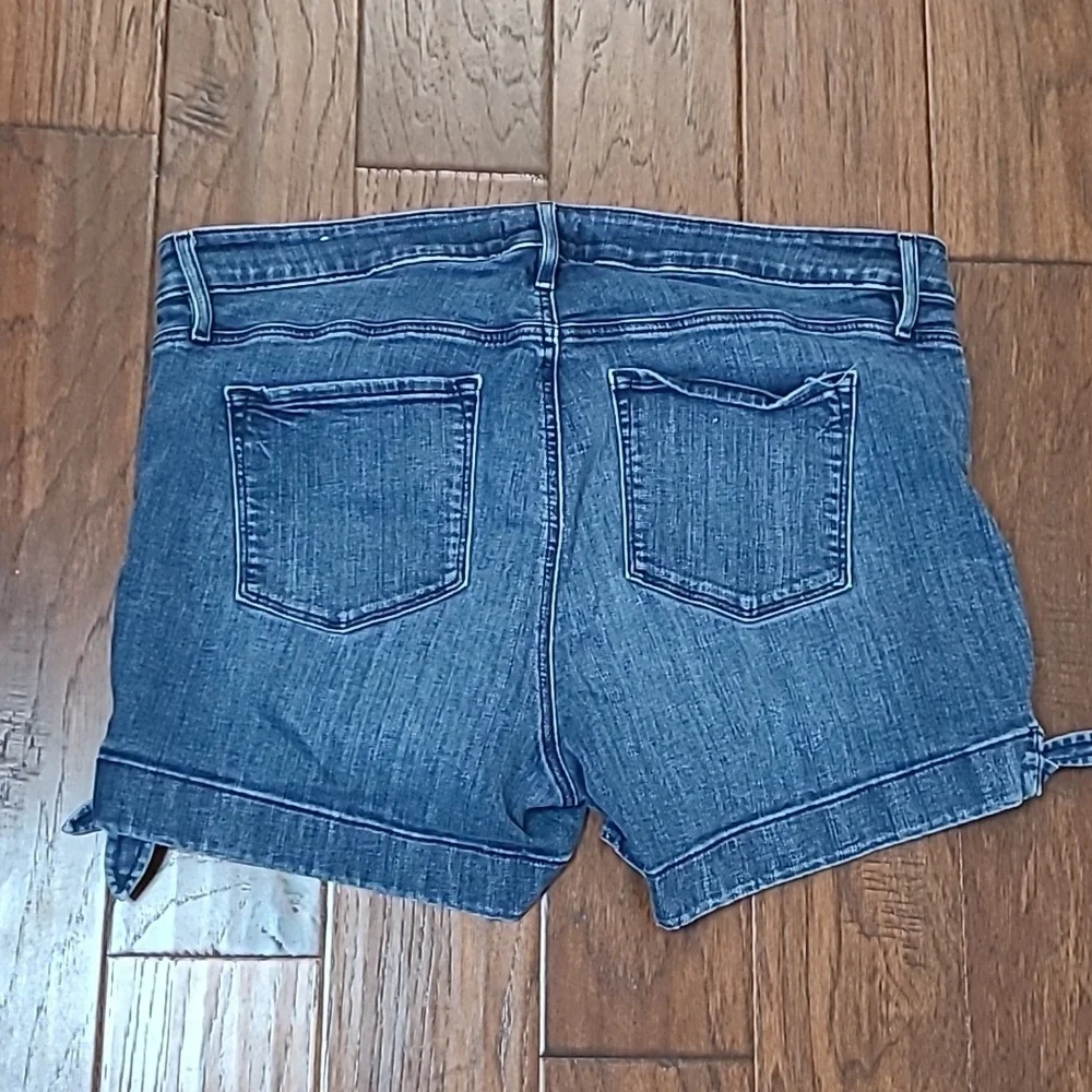 Loft Plus Jean Shorts with Bow-Ties on the sides size 18